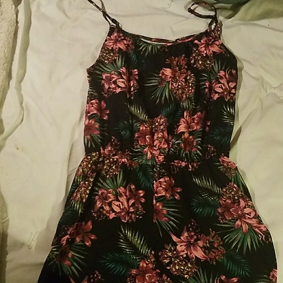 Flower print Romper - Picture 1 of 2